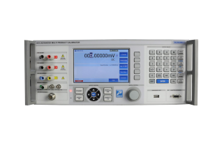 4000 to najnowsza seria kalibratorów wysokiej dokładności z wyświetlaczem dotykowym